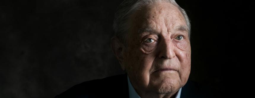 George Soros, el empresario filósofo que sobrevivió al Holocausto y se convirtió en un filántropo liberal