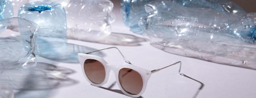 Bond Eyewear, la marca que transforma botellas de plásticos en gafas 